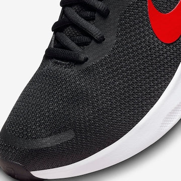 Nike Revolution 7–Elegante