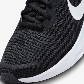Nike Revolution 7–Confortável
