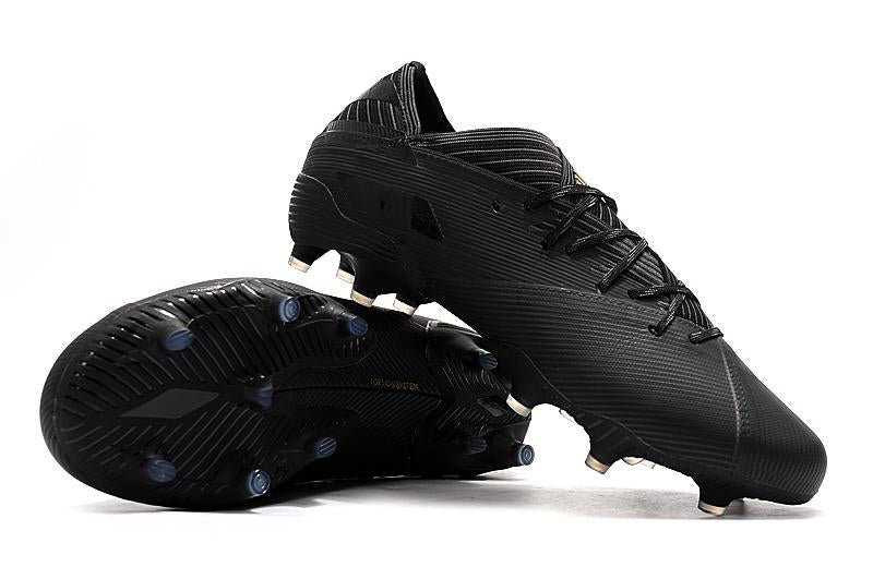 Chuteira Nemeziz 191 Campo–Confortável