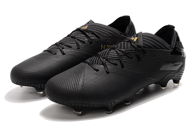 Chuteira Nemeziz 191 Campo–Confortável