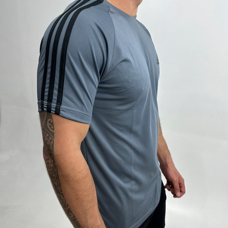 Camiseta Dry Fit III Listras Ombro–Elegante