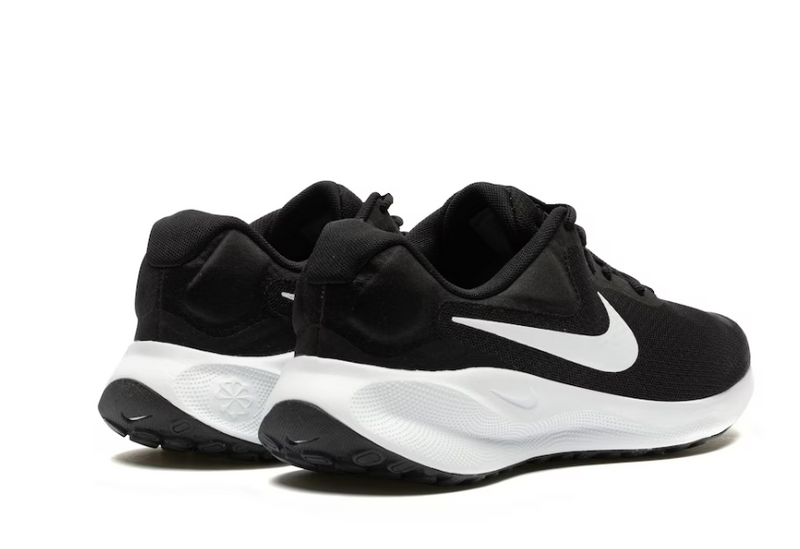 Nike Revolution 7–Exclusivo