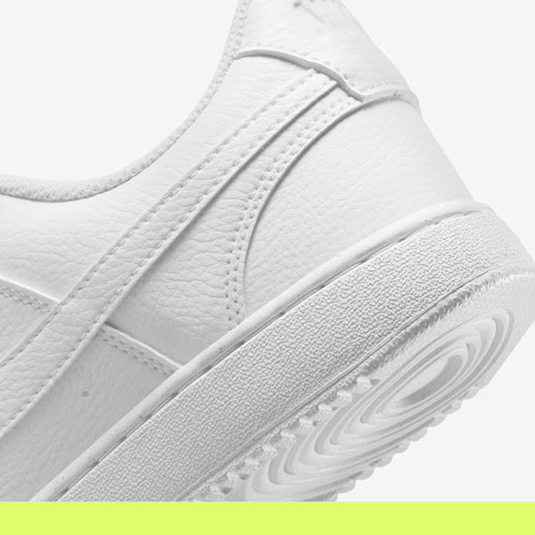 Court Vision–Confortável