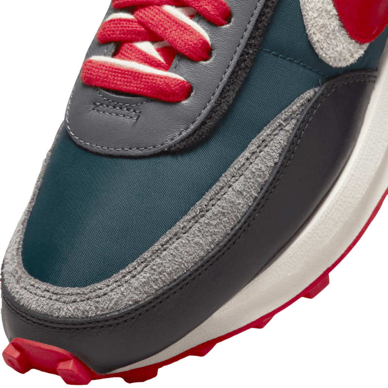 Sacai x Undercover LDWaffle Midnight Spruce–Confortável