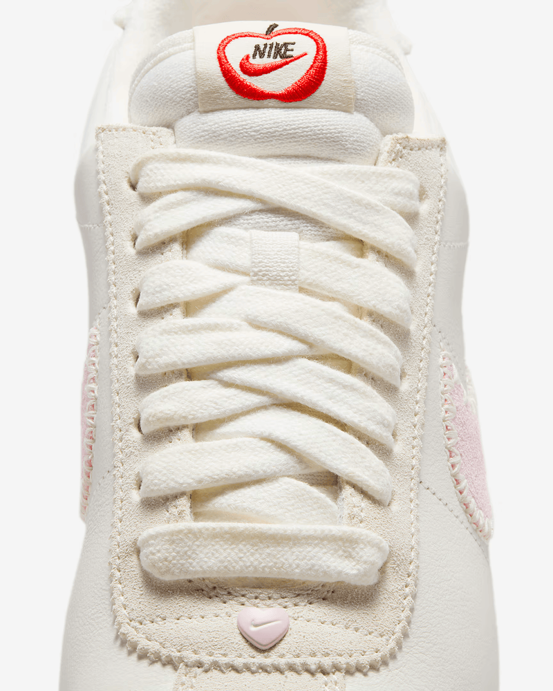 CORTEZ Branco e–Rosa Chic