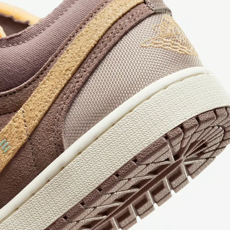 Air Jordan 1 Low Craft Inside Out Taupe Haze–Clássico