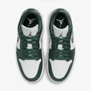 Air Jordan 1 Low Galactic Jade–Elegante