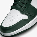 Air Jordan 1 Low Galactic Jade–Elegante
