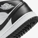 Air Jordan 1 Mid Panda–Elegante
