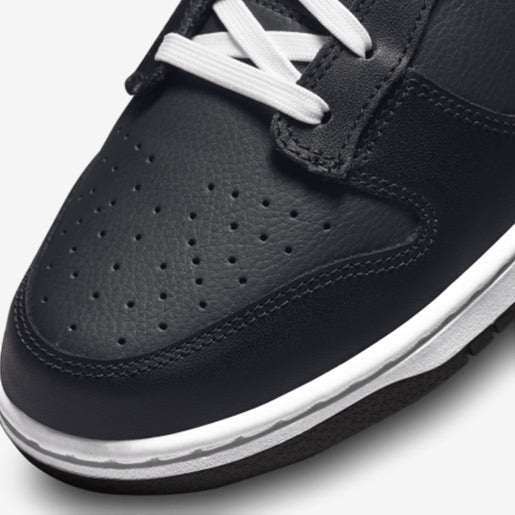 Dunk Low Black Panda–Elegante