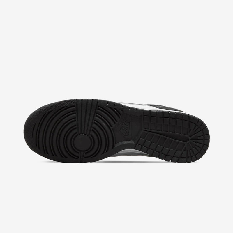 Dunk Low Black World Champ–Clássico