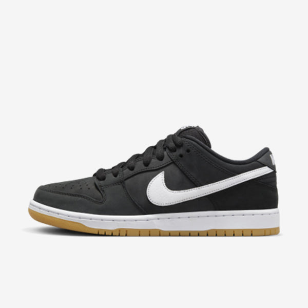 SB Dunk Low Black Gum–Clássico