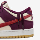 SB Dunk Low Skate Like a Girl–Clássico