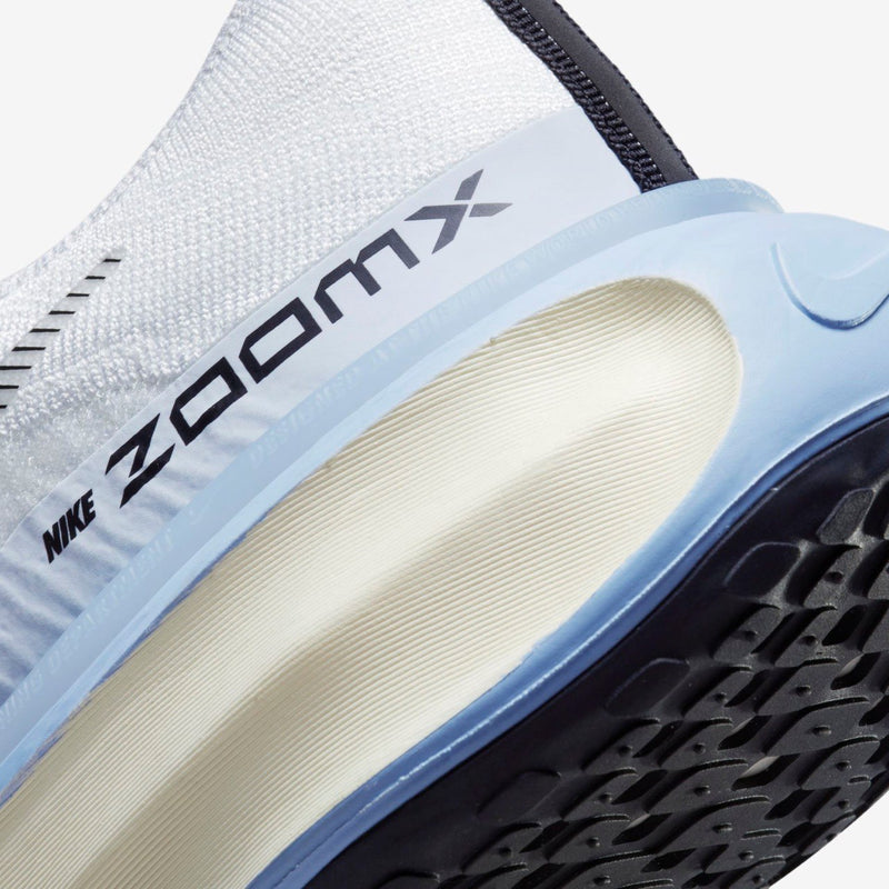 Invencible Run 3 White Cobalt Bliss–Exclusivo