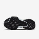 Invencible X Run 3 Black White–Elegante