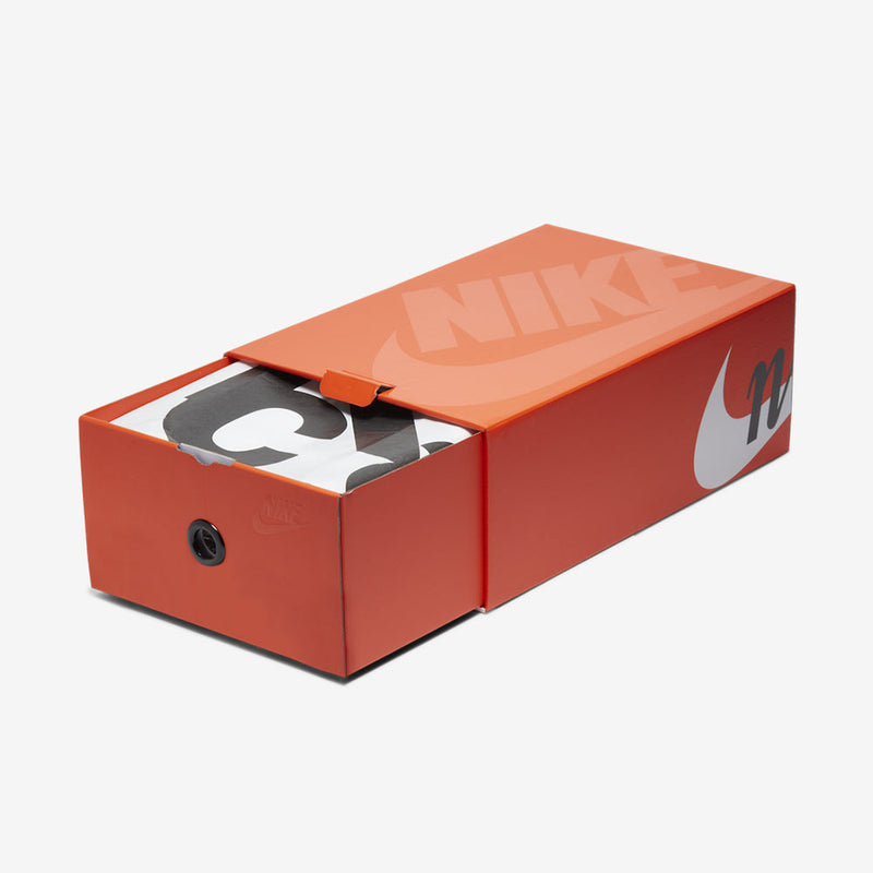 Sacai x VaporWaffle Black and Gum–Exclusivo