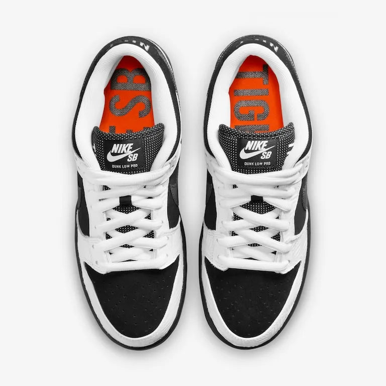 TIGHTBOOTH x SB Dunk Low Black White–Clássico